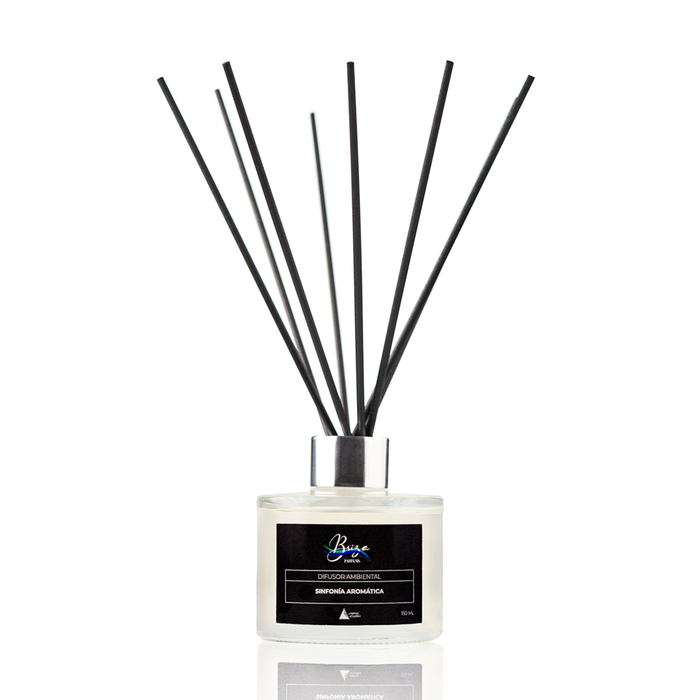 Difusor ambiental de varillas sinfonia aromatica de Briza Parfums, 150 ml. Aroma duradero y elegante para el hogar. Distribuido por Essenciel.