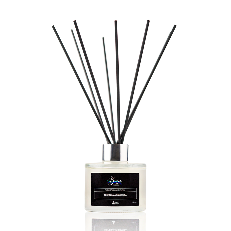 Difusor ambiental de varillas sinfonia aromatica de Briza Parfums, 150 ml. Aroma duradero y elegante para el hogar. Distribuido por Essenciel.